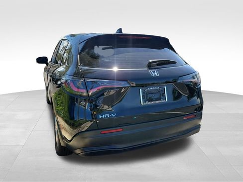 Used 2023 Honda HR-V LX image 13