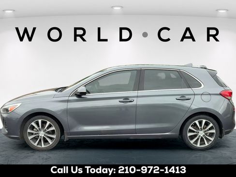 Used 2018 Hyundai Elantra GT w/ Style Package 02 FWD image 4