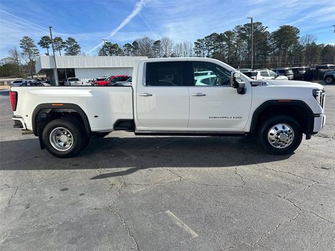 Used 2024 GMC Sierra 3500 Denali w/ Denali Reserve Package image 5