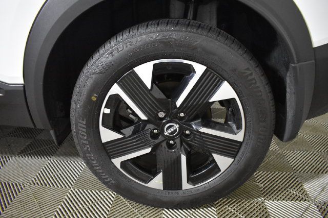Certified 2026 Nissan Kicks SV w/ SV Premium Package AWD/4WD image 42
