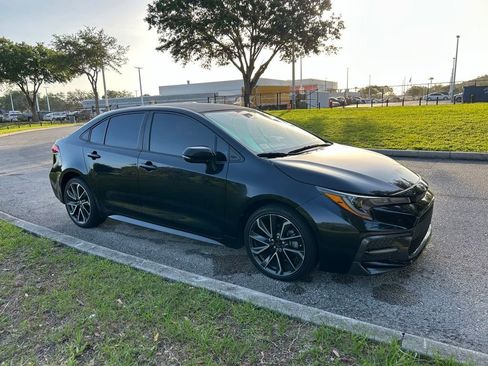 Used 2022 Toyota Corolla SE FWD image 8