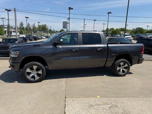 Used 2019 RAM 1500 Big Horn AWD/4WD image 10