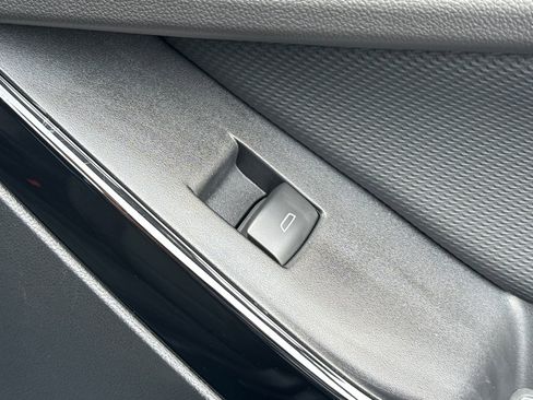 Used 2026 Chevrolet Equinox LT image 22