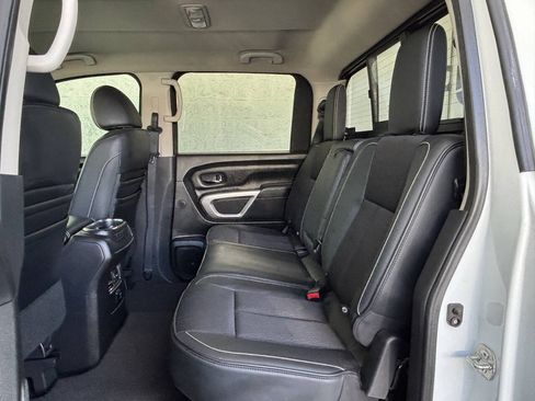 Used 2016 Nissan Titan PRO-4X AWD/4WD image 25