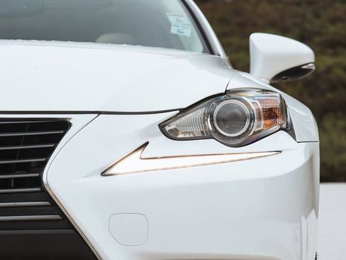 Used 2014 Lexus IS 250 image 6