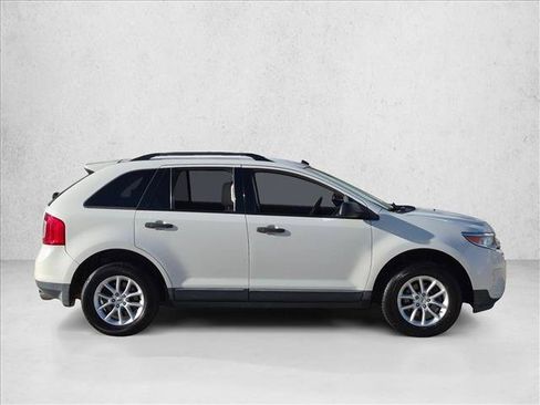 Used 2013 Ford Edge SE FWD image 4