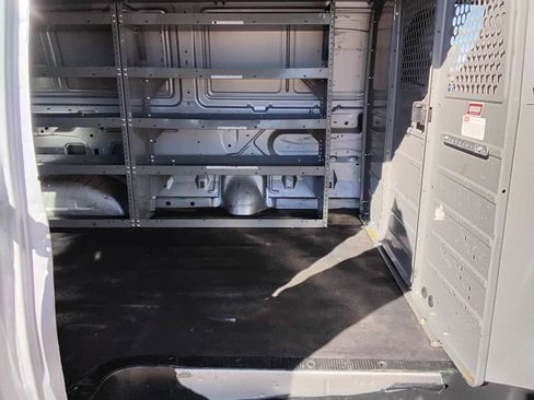 Used 2013 Ford E-250 and Econoline 250 w/ Commercial Cargo Van Pkg image 17