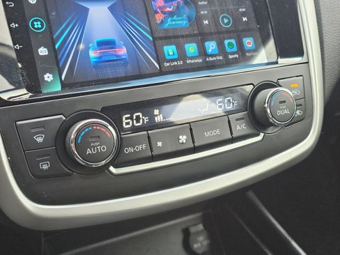 Used 2017 Nissan Altima 2.5 SV FWD image 19