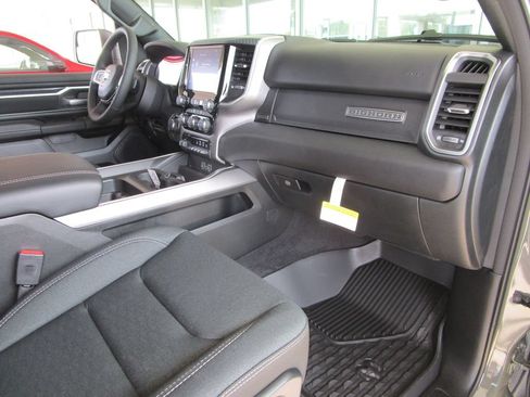 New 2026 RAM 1500 Big Horn AWD/4WD image 24