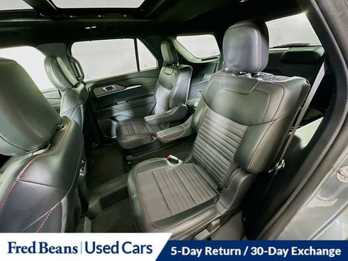 Used 2025 Ford Explorer ST-Line w/ Premium Package AWD/4WD image 33