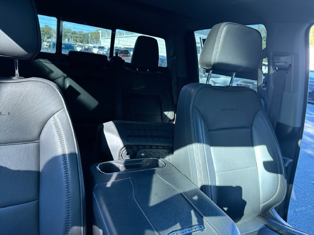 Used 2024 GMC Sierra 2500 Denali w/ Denali Reserve Package AWD/4WD image 34