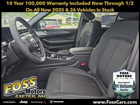 New 2025 Jeep Grand Cherokee Laredo X image 20