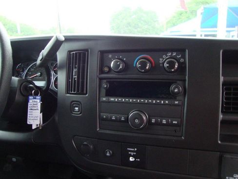 Used 2025 Chevrolet Express 2500 w/ Driver Convenience Package RWD image 12