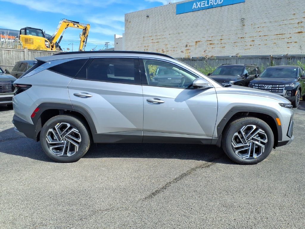 New 2026 Hyundai Tucson Limited AWD/4WD image 2