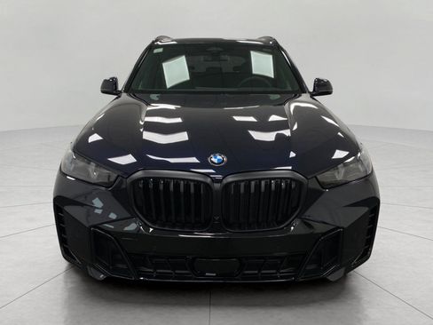 New 2026 BMW X5 xDrive40i w/ M Sport Package AWD/4WD image 12