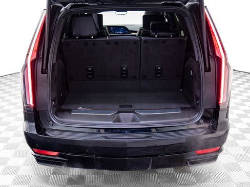 Certified 2024 Cadillac Escalade Sport Platinum w/ LPO, ONYX Package image 39