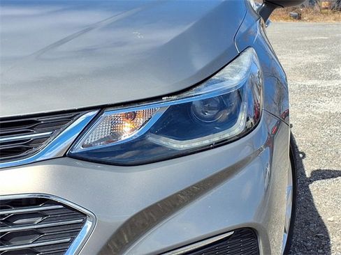Certified 2017 Chevrolet Cruze Premier image 30