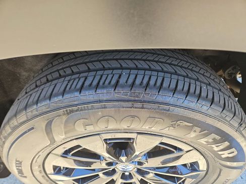 Used 2025 MAZDA CX-50 AWD 2.5 Hybrid w/ Premium Pkg image 27