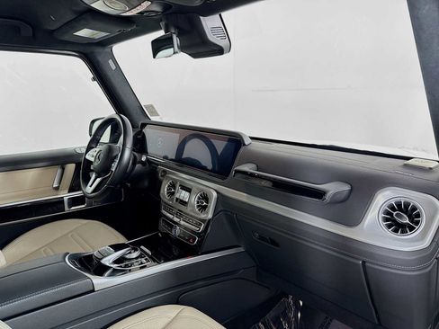 Used 2024 Mercedes-Benz G 550 image 29