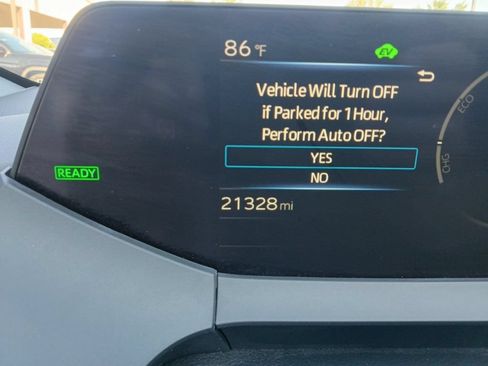 Used 2025 Toyota Prius LE FWD image 2