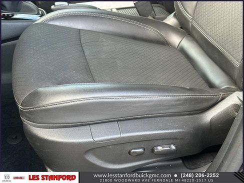 Certified 2022 Buick Encore Preferred w/ Safety Package image 18