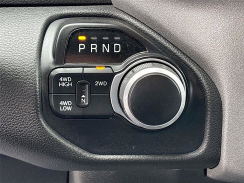 Used 2021 RAM 2500 Tradesman w/ Chrome Appearance Group image 16