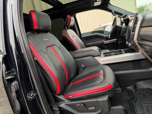 Used 2019 Ford F250 Platinum w/ Platinum Ultimate Package image 43