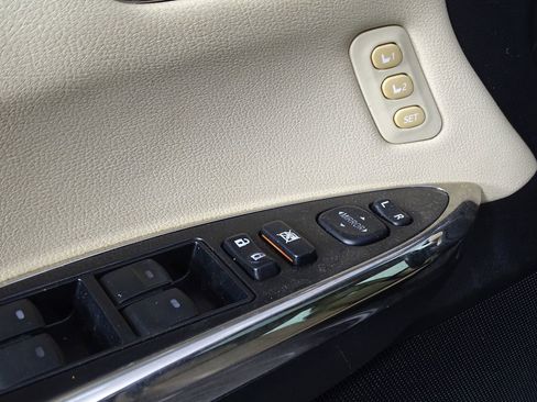 Used 2015 Toyota Avalon XLE Touring image 17