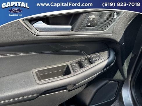 Certified 2024 Ford Edge Titanium image 20