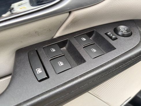 Used 2016 GMC Terrain SLE w/ Driver Alert Package I image 16