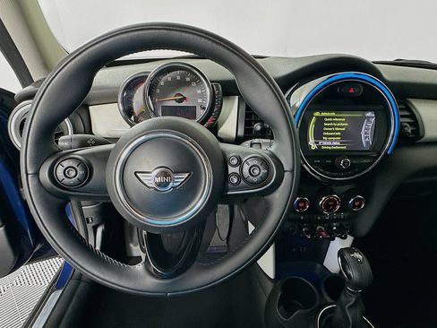 Used 2016 MINI Cooper 4-Door Hardtop FWD image 11