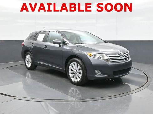 Used 2012 Toyota Venza LE image 1