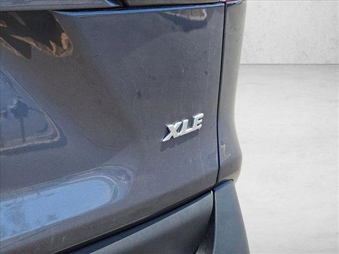 Used 2020 Toyota RAV4 XLE w/ Carpet Mat Package FWD image 30