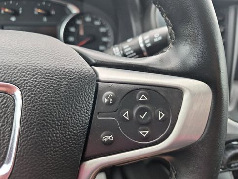 Used 2023 GMC Acadia SLT w/ Preferred Package AWD/4WD image 18