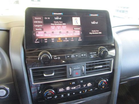 Used 2024 INFINITI QX80 Luxe RWD image 46