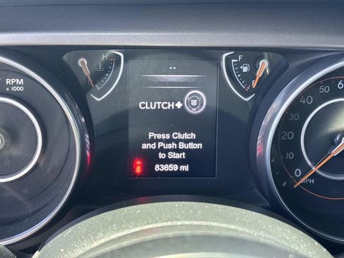Used 2018 Jeep Wrangler Unlimited Sport AWD/4WD image 23
