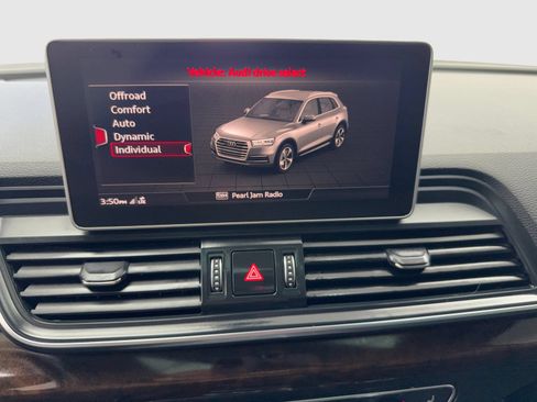 Used 2019 Audi Q5 2.0T Premium Plus w/ Premium Plus Package AWD/4WD image 27
