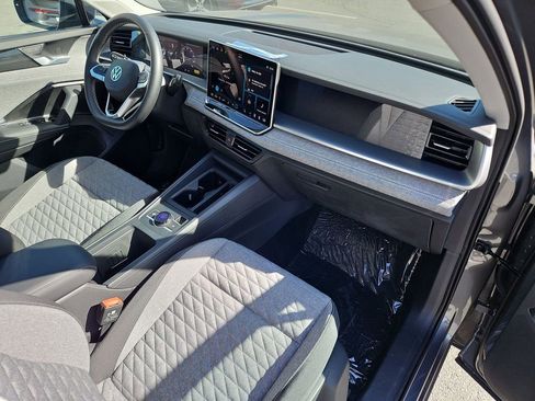 New 2026 Volkswagen Tiguan S FWD image 21