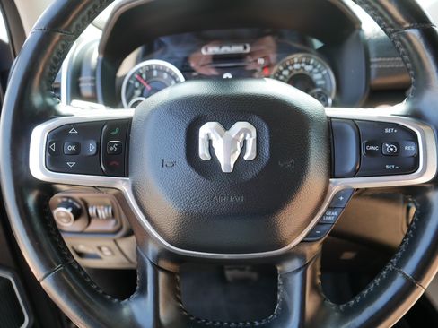 Used 2022 RAM 1500 Laramie AWD/4WD image 25