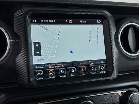 Used 2022 Jeep Wrangler Sahara w/ Safety Group image 22