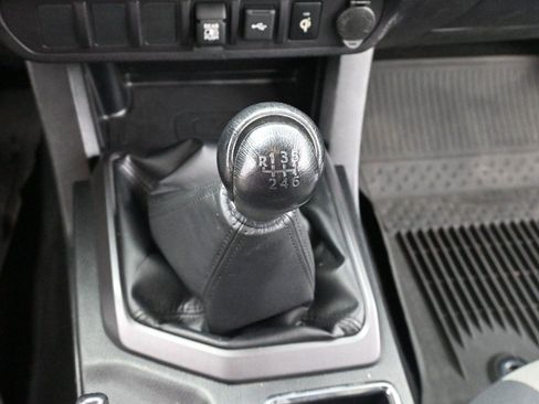 Used 2021 Toyota Tacoma TRD Off-Road image 28