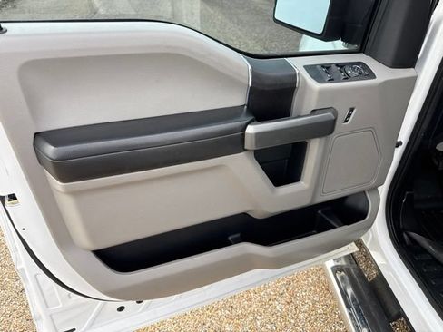 Used 2017 Ford F150 XLT RWD image 15