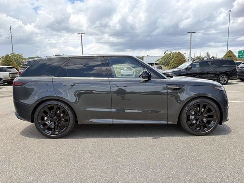 New 2026 Land Rover Range Rover Sport Dynamic SE AWD/4WD image 6