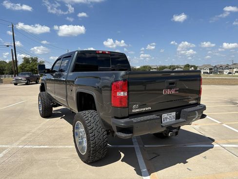 Used 2017 GMC Sierra 3500 Denali w/ Duramax Plus Package AWD/4WD image 3