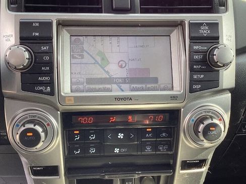 Used 2011 Toyota 4Runner Limited AWD/4WD image 12