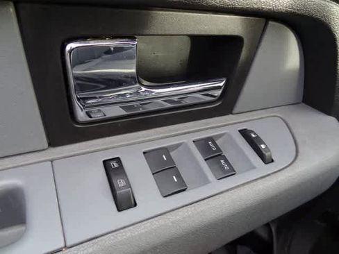 Used 2013 Ford F150 XLT w/ XLT Chrome Pkg image 8
