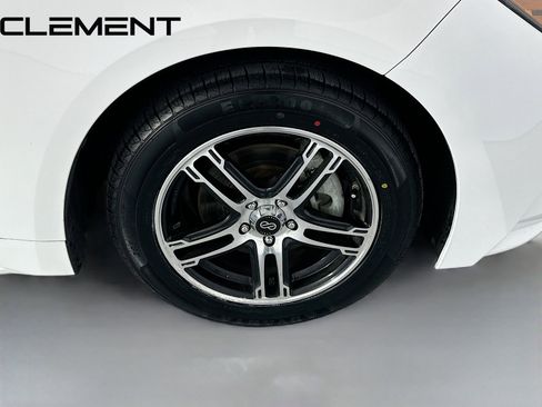 Used 2022 Toyota Corolla LE image 35