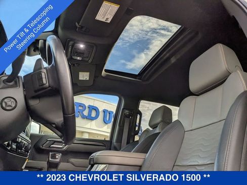 Used 2023 Chevrolet Silverado 1500 ZR2 w/ Technology Package image 34