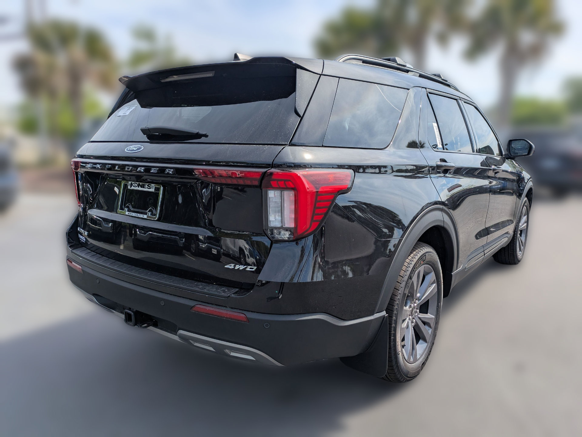 New 2026 Ford Explorer Active w/ Active Comfort Package AWD/4WD image 5