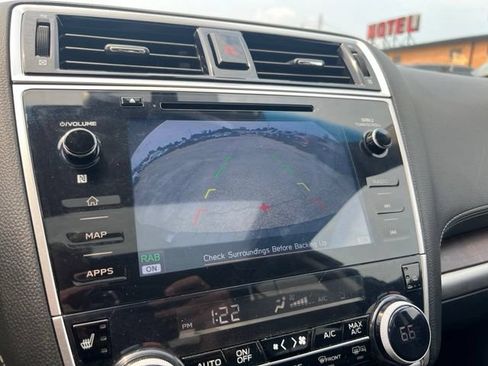 Used 2018 Subaru Outback 3.6R Limited AWD/4WD image 15
